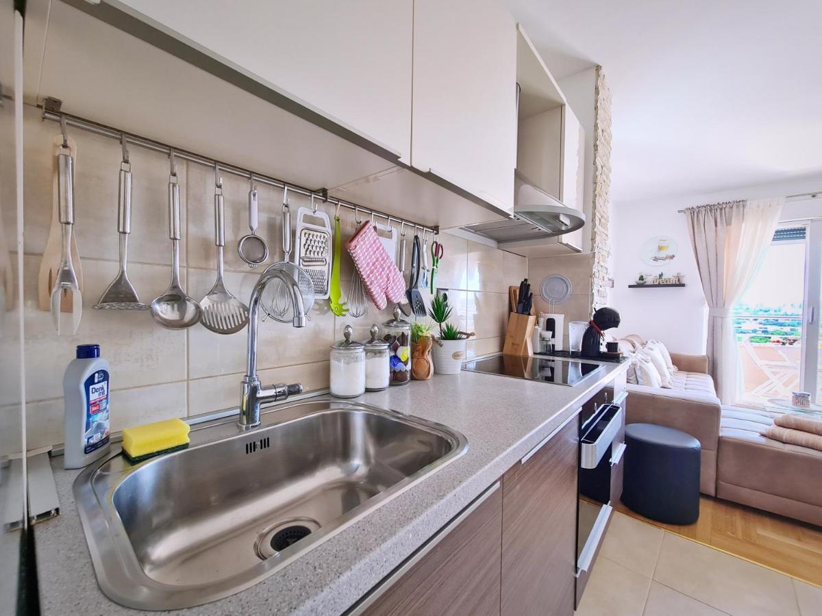 Luxury Apartment Salona Exteriör bild